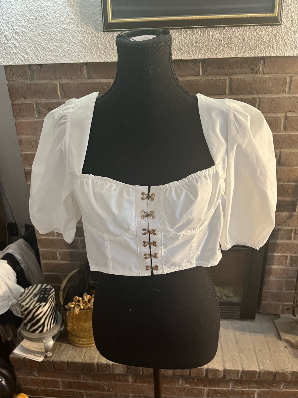 Pretty little thing White Puff Sleeve Corset Crop Top